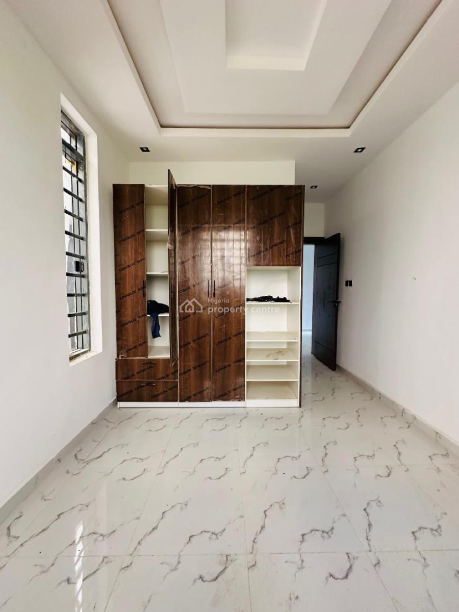 4 bedroom detached duplex for sale