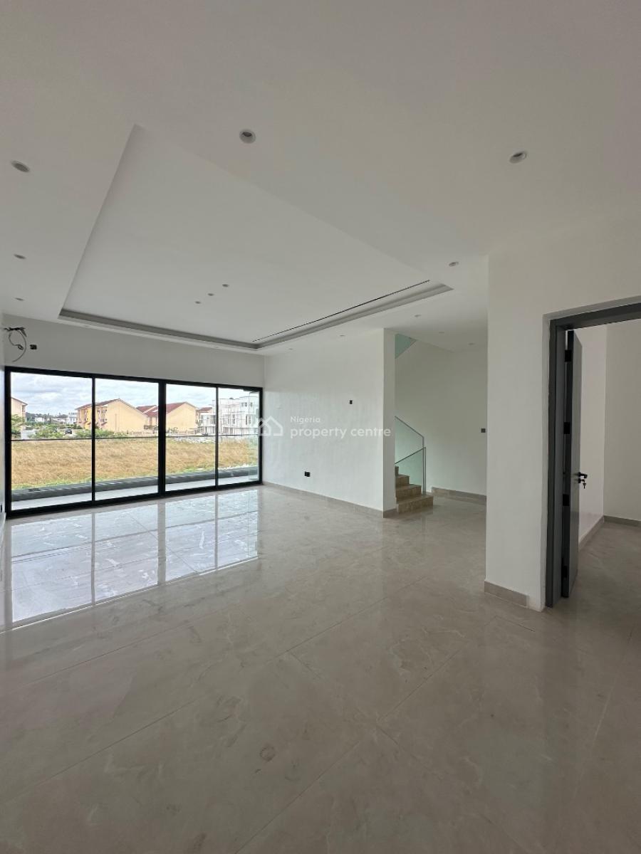 5 bedroom detached duplex for sale