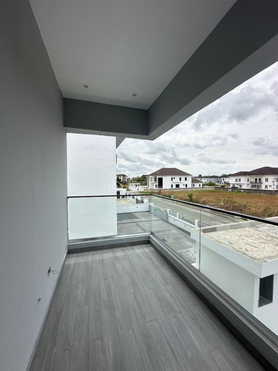5 bedroom detached duplex for sale