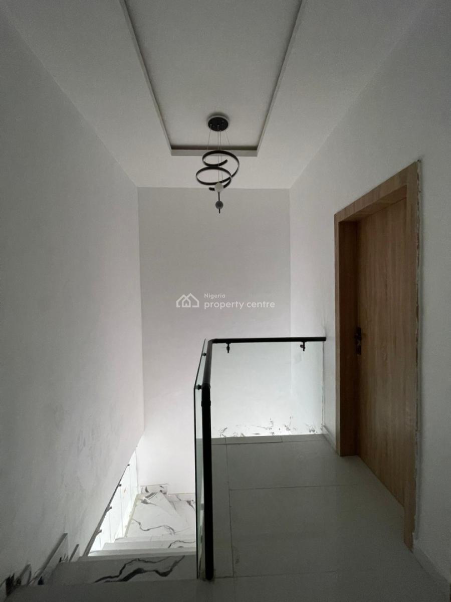 4 bedroom terraced duplex for sale