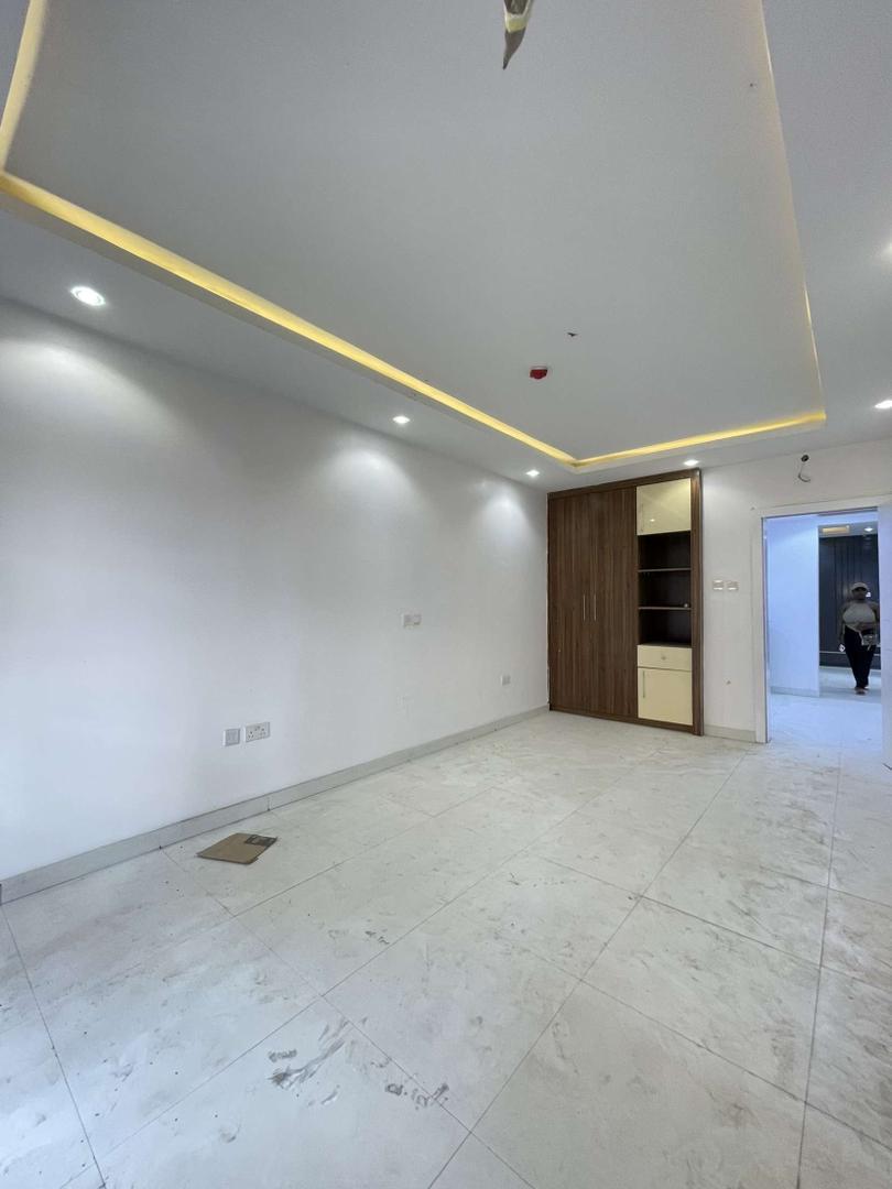 available  10 unit available  📍Victoria island