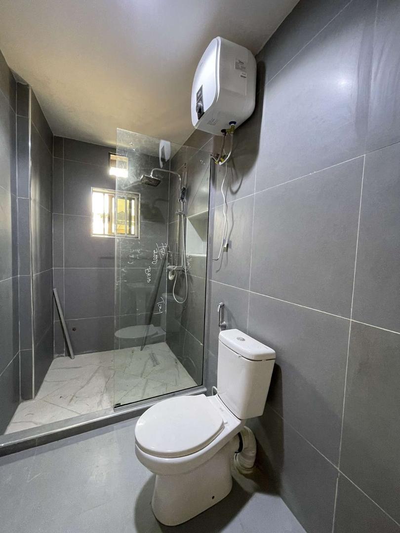available  10 unit available  📍Victoria island