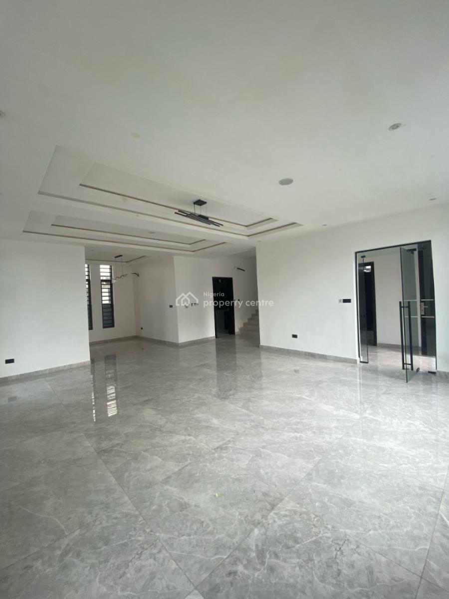 Ultra-luxurious 5-bedroom Fully-detached Duplex With Swimming Pool