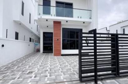 Well Spacious 4 Bedroom Fully Detached Duplex With Bq