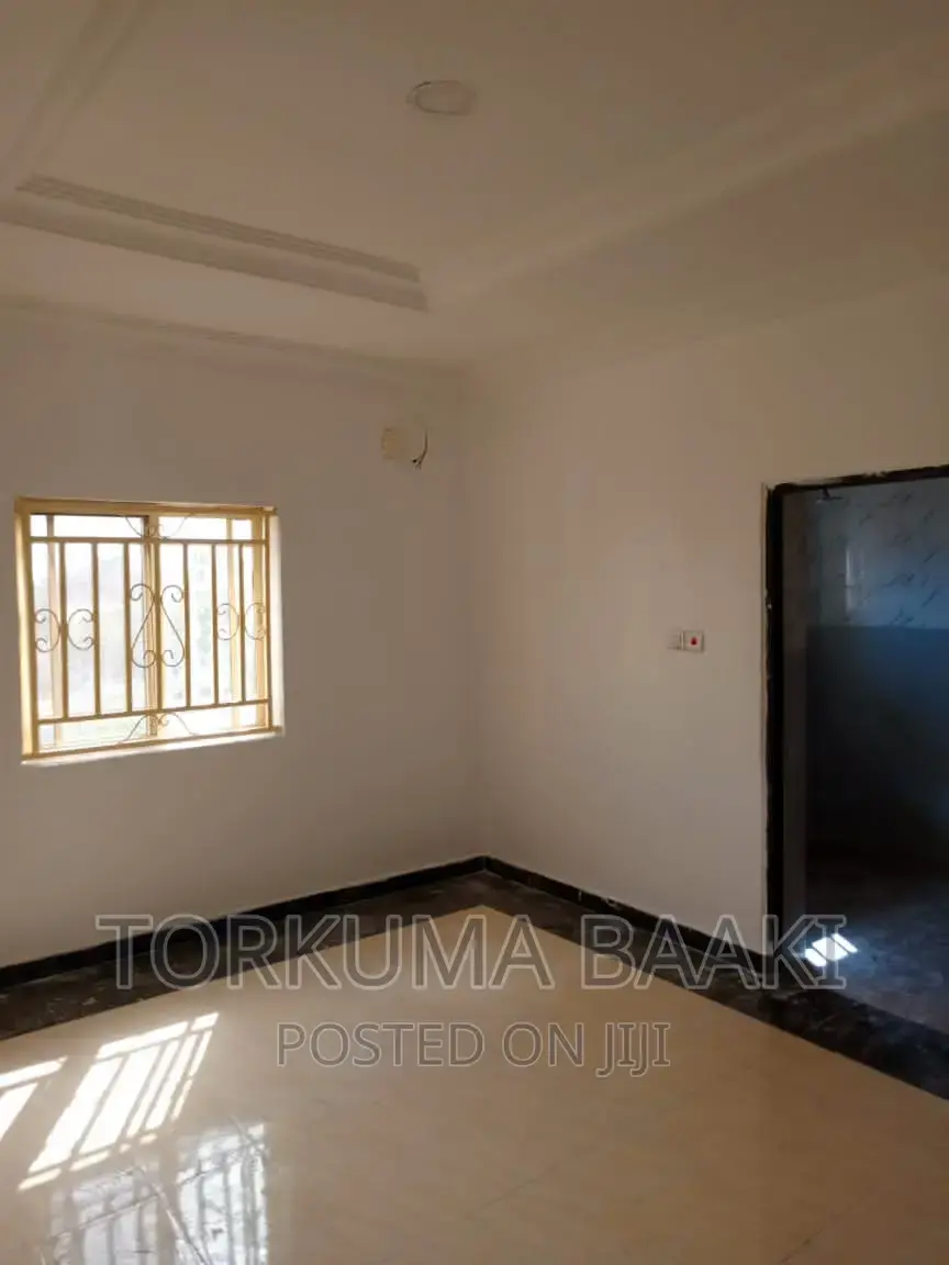 2bdrm Block of Flats in Gwarinpa for rent