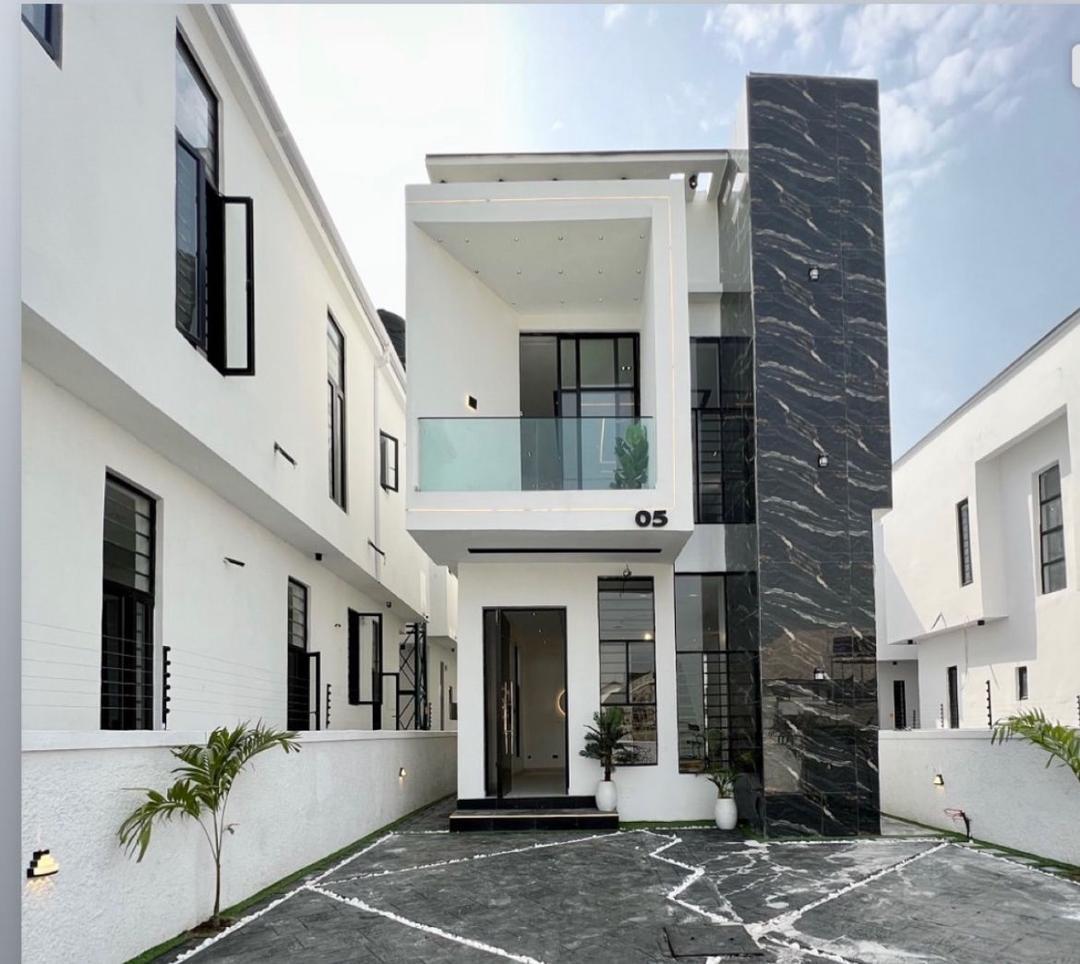 Brand new Luxury 4 bedroom  fully detached duplex with bq for sale inside a secured estate in ikota lekki