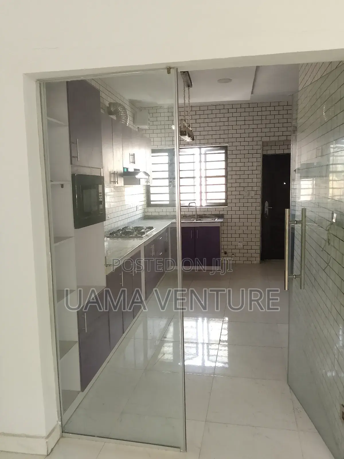 3bdrm Townhouse/Terrace in Lekki for sale
