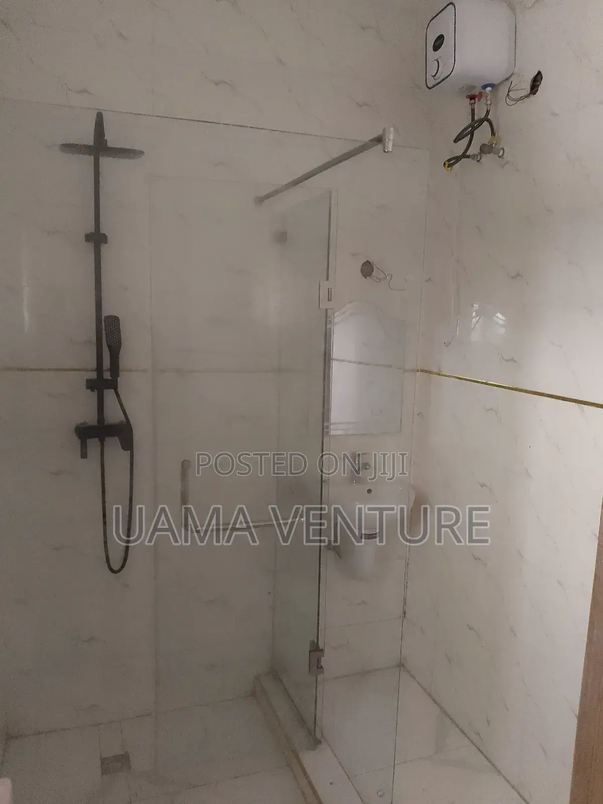 3bdrm Townhouse/Terrace in Lekki for sale