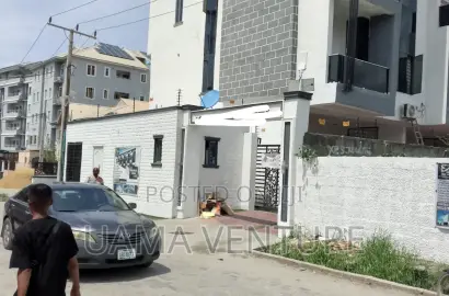3bdrm Townhouse/Terrace in Lekki for sale