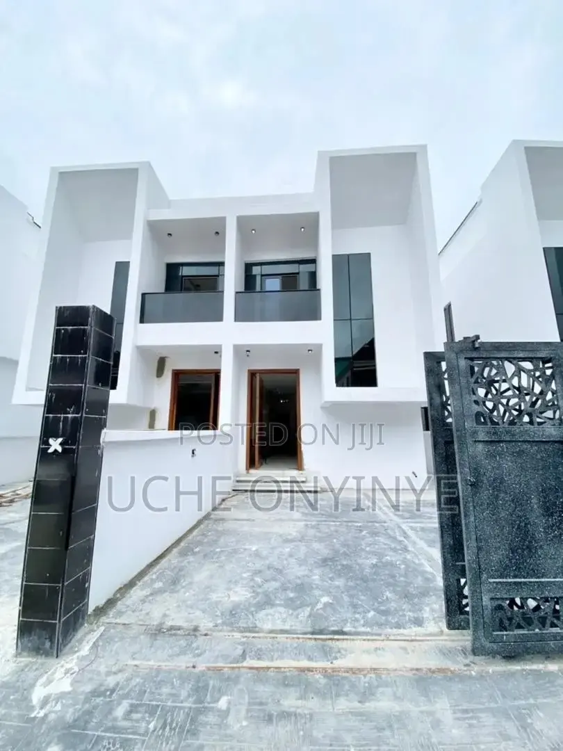 4bdrm Duplex in Lekki Phase 2 for sale