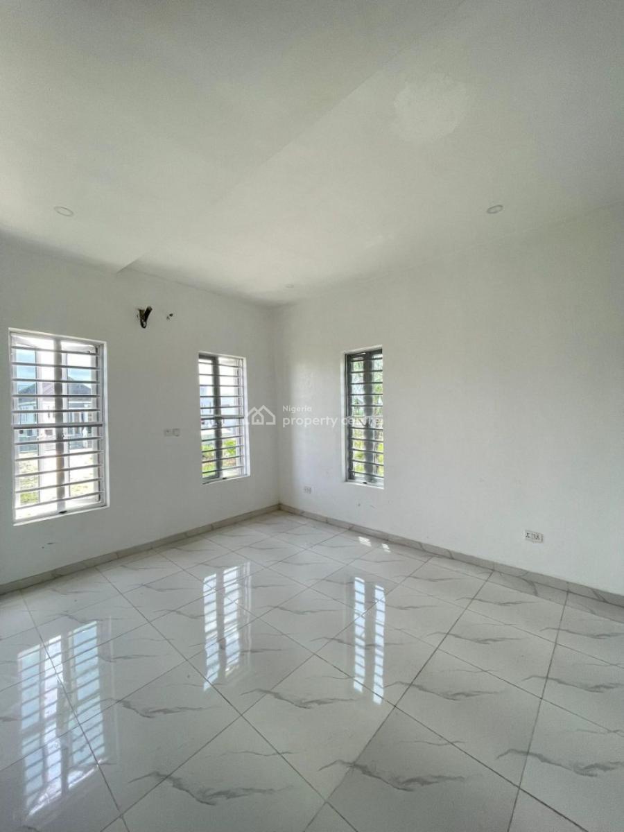 3 bedroom terraced duplex for sale