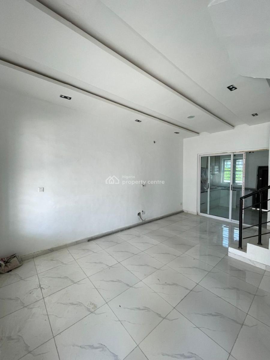 3 bedroom terraced duplex for sale