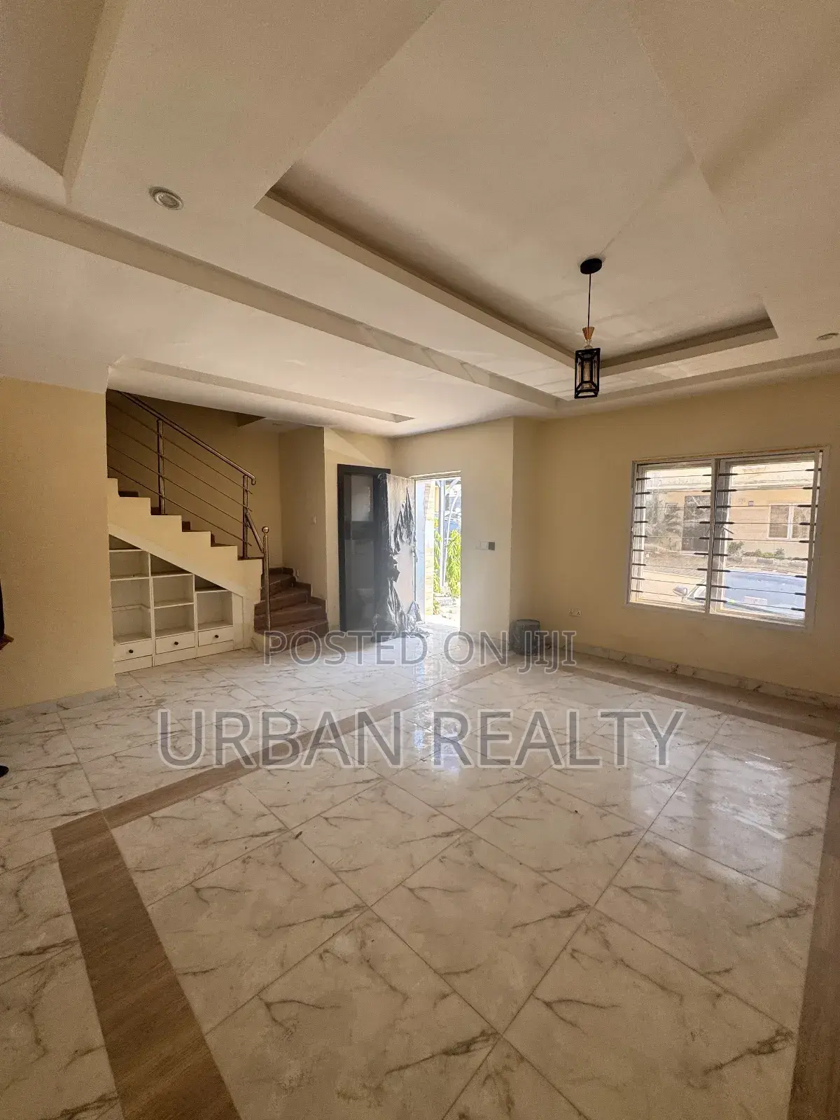 4bdrm Block of Flats in Brains And Hammers, Life Camp for rent