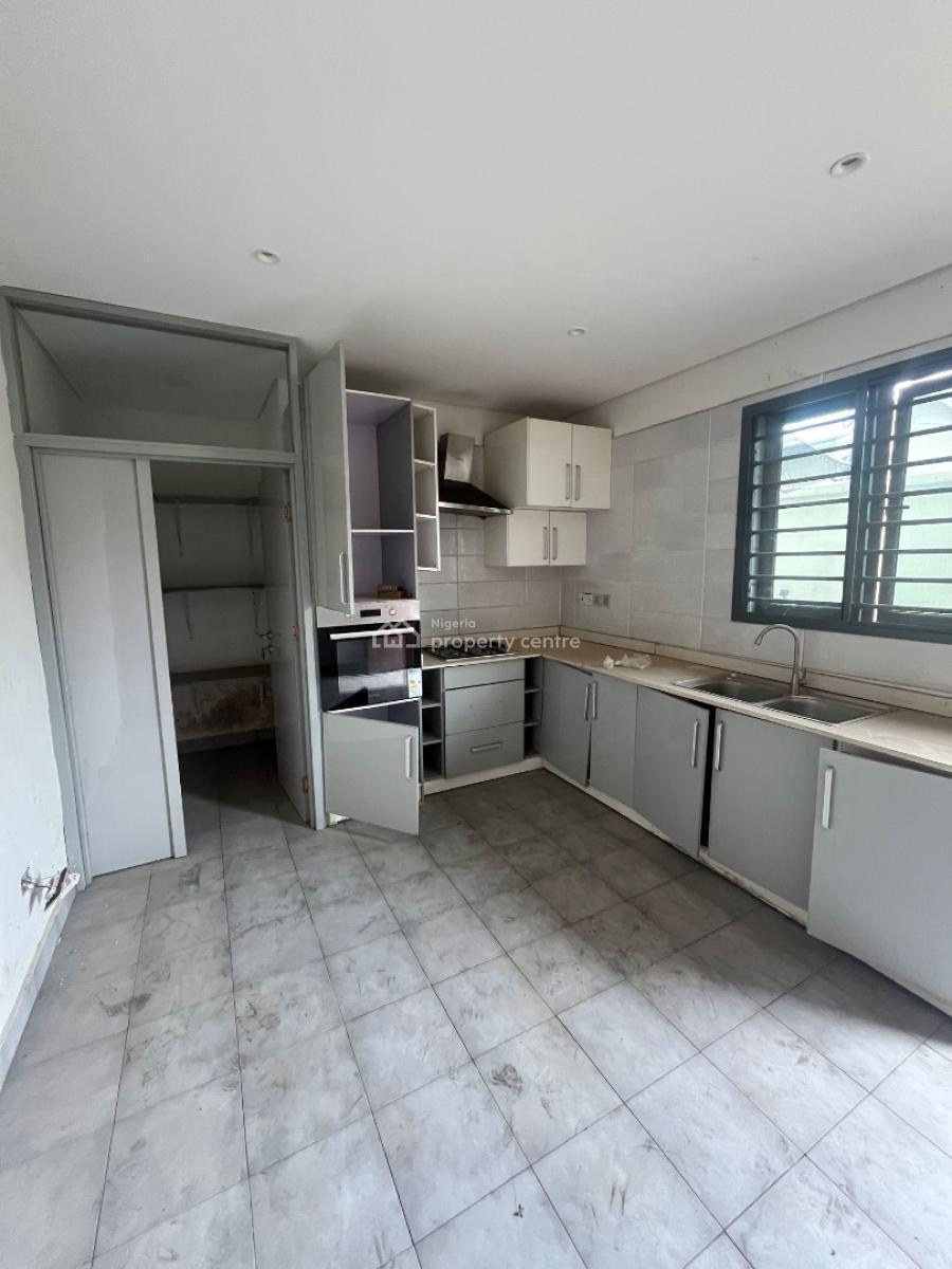 4 bedroom detached duplex for rent