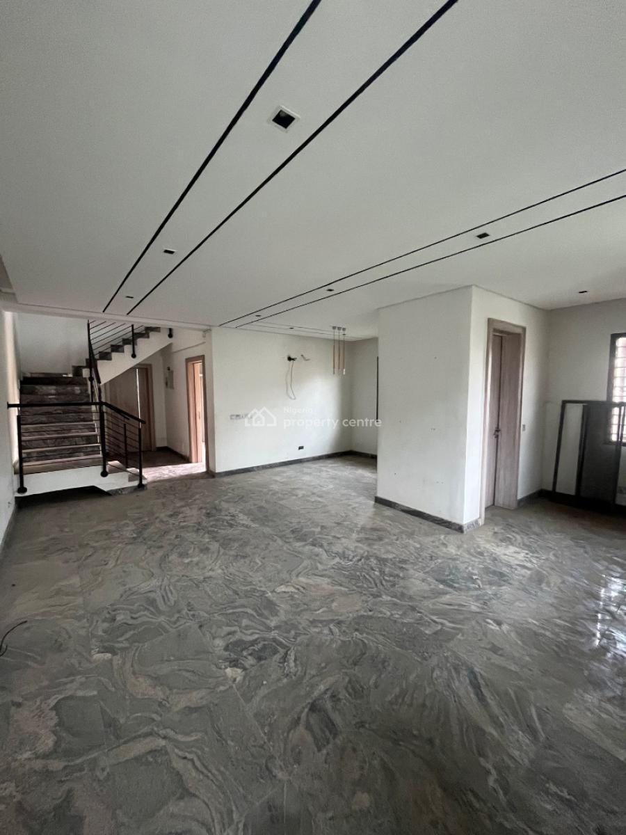 4 bedroom detached duplex for rent