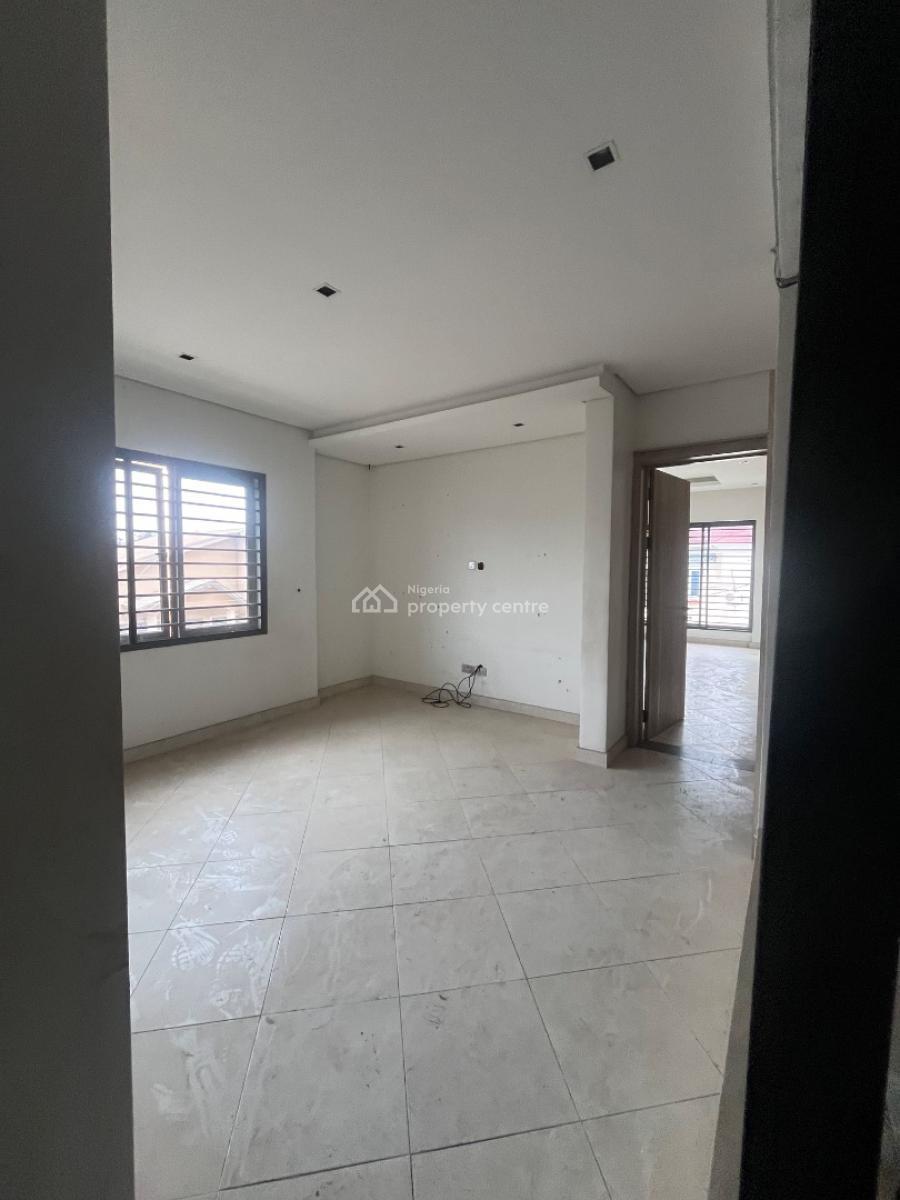 4 bedroom detached duplex for rent