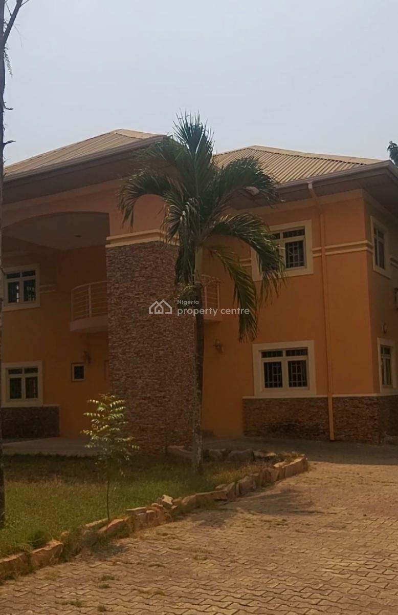 Massive 4 Bedrooms Duplex On 2 Plots