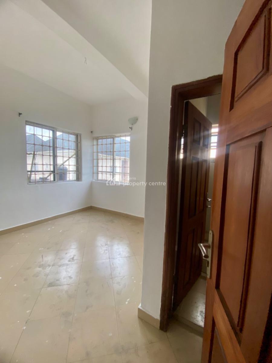 Self contain (single rooms) for rent