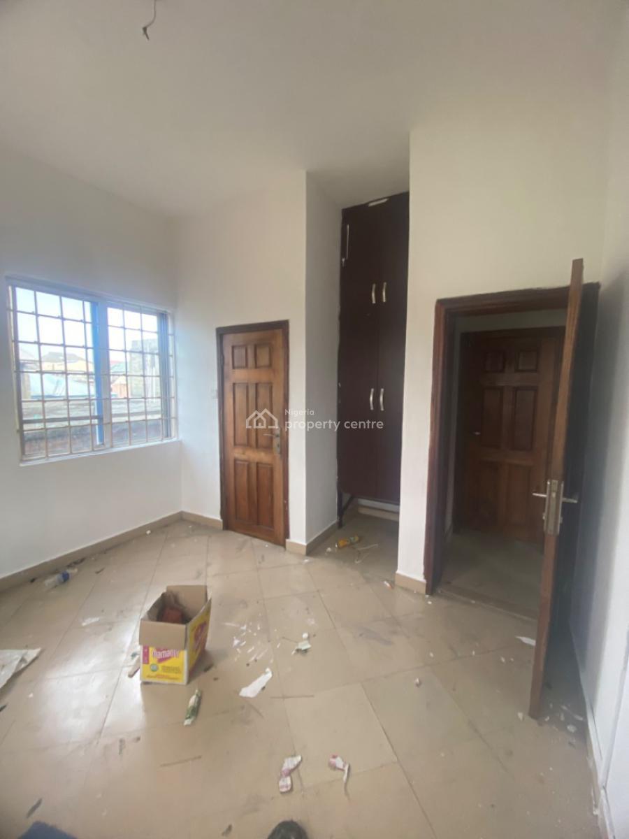 Self contain (single rooms) for rent