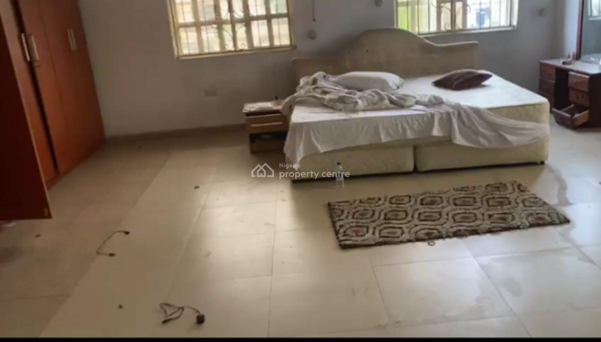 4 bedroom detached duplex for rent