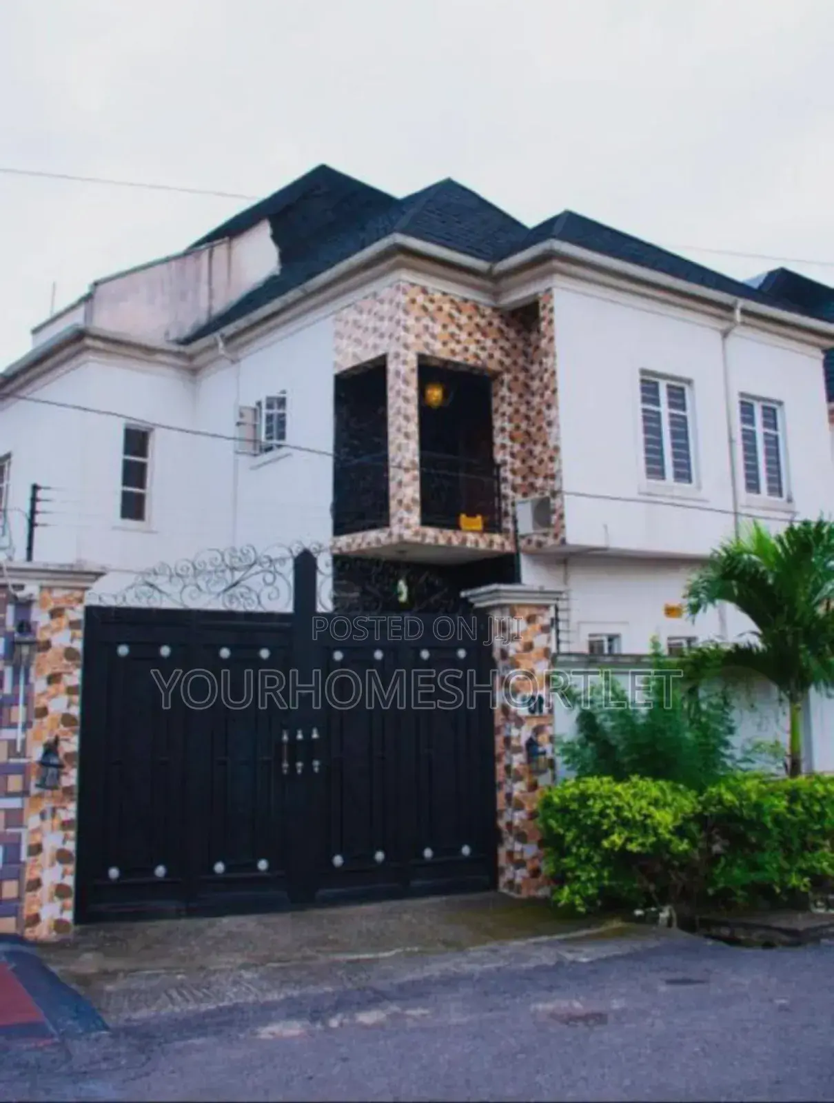 5 Bedroom Duplex Self Compound.Allows Party