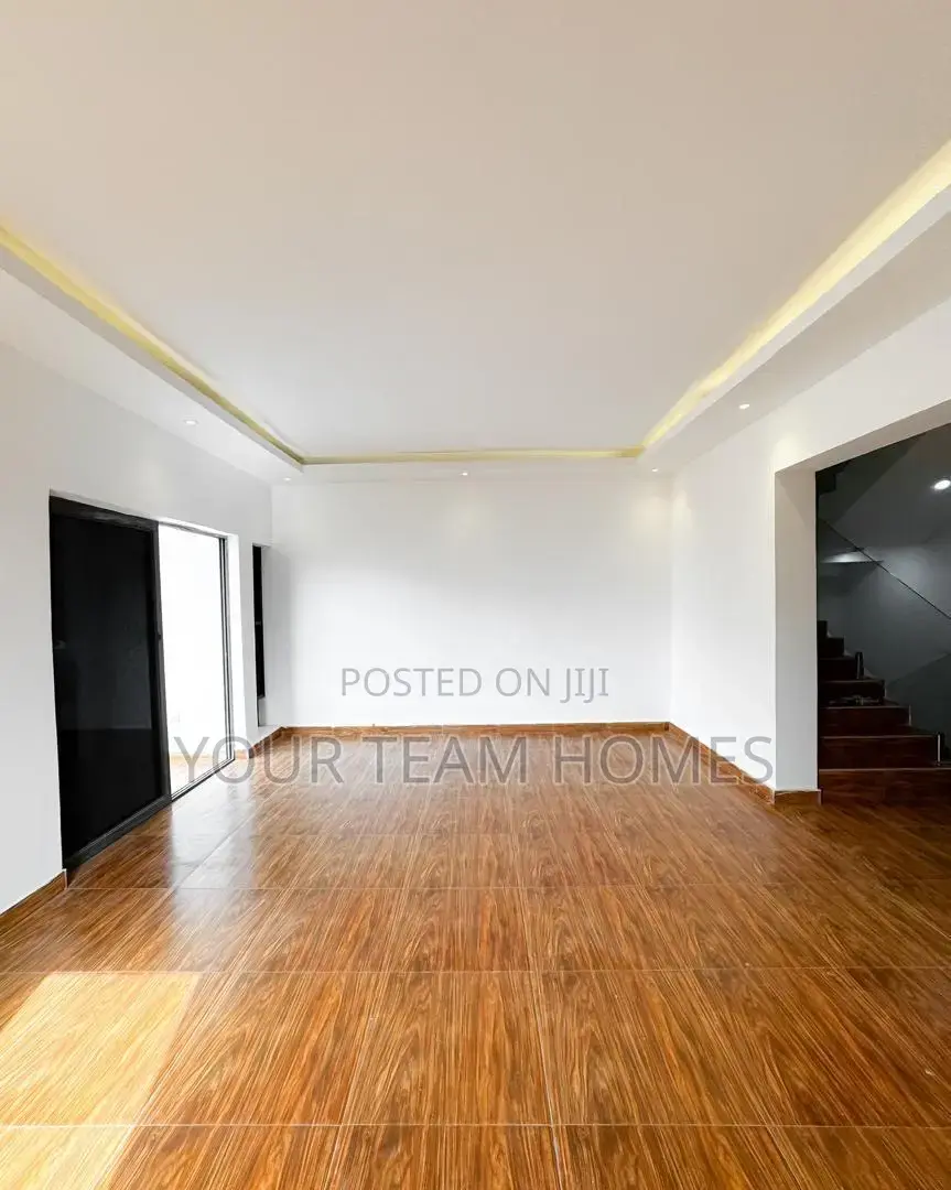 4bdrm Townhouse/Terrace in Katampe Extension for sale