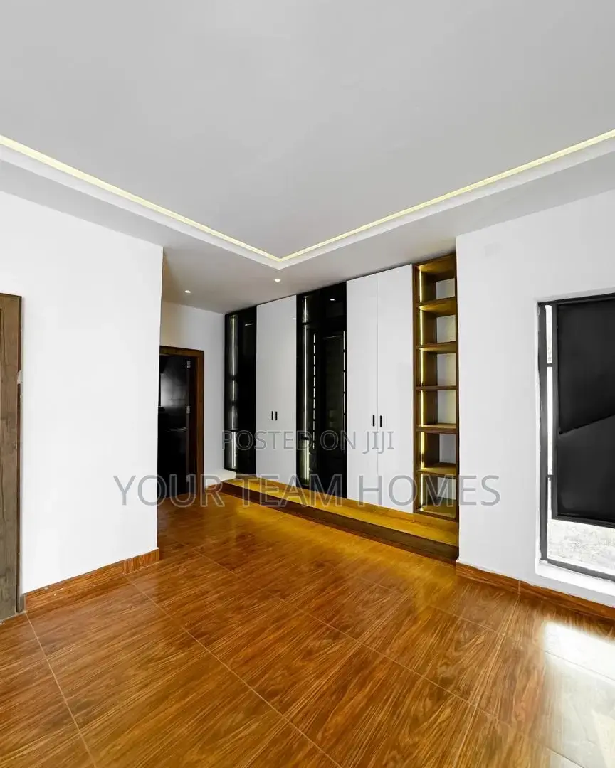 4bdrm Townhouse/Terrace in Katampe Extension for sale