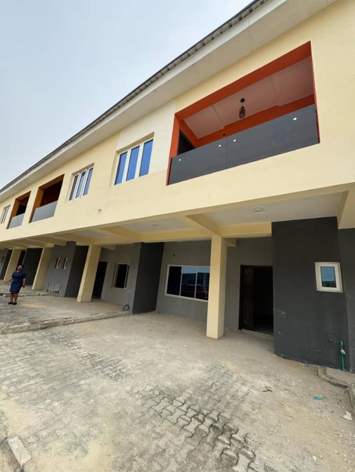 FOR SALE  50million 3bedroom apartment